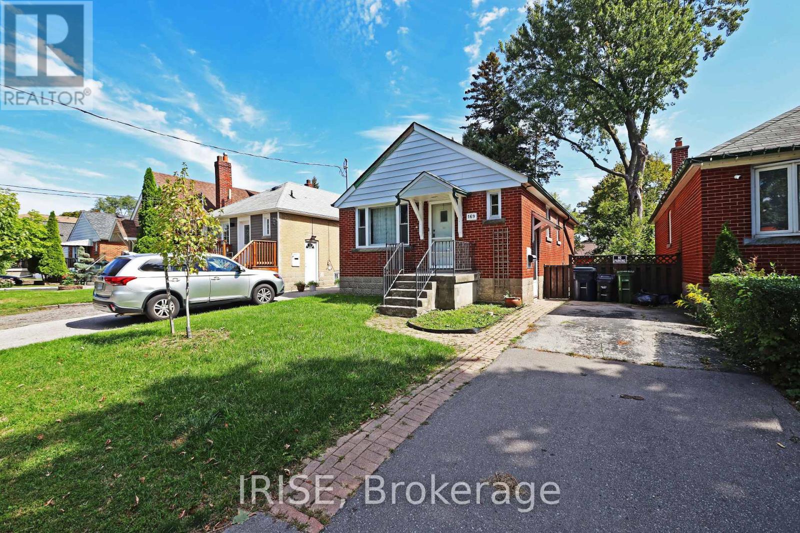 Property image for 169 MCINTOSH STREET|Toronto (Birchcliffe-Cliffside), Ontario M1N3Y8