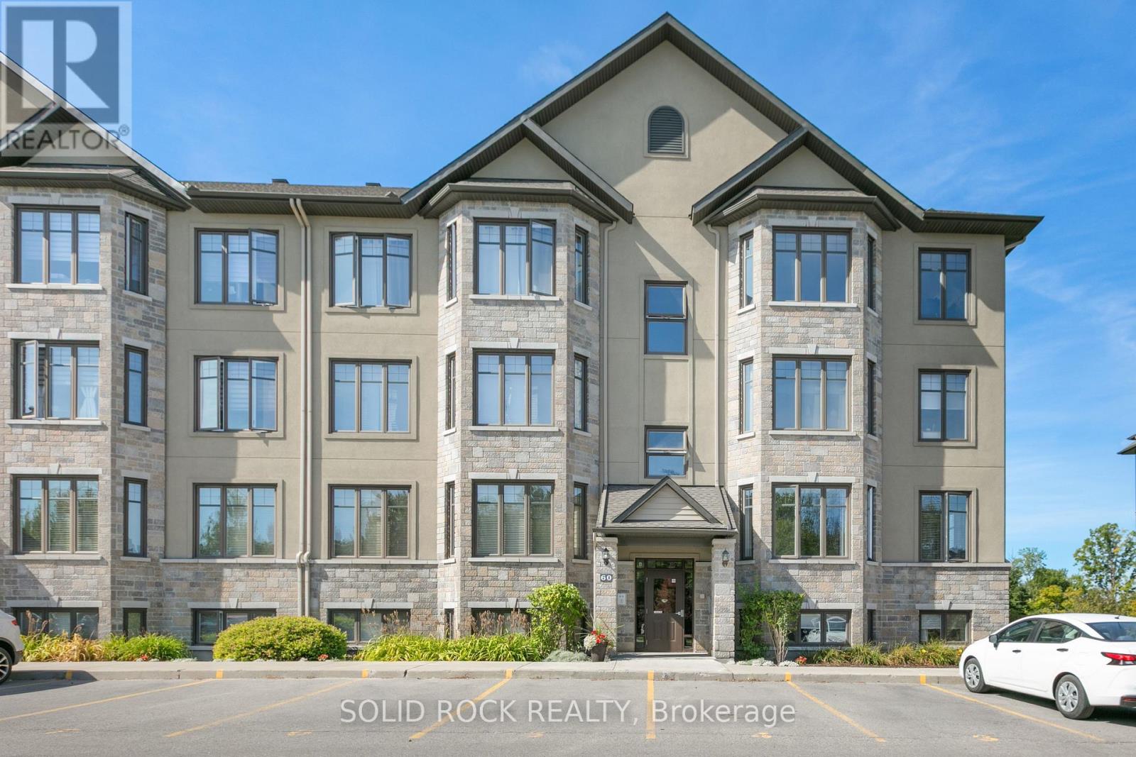 Property image for 4 - 60 PRESTIGE CIRCLE|Ottawa, Ontario K4A0Y1