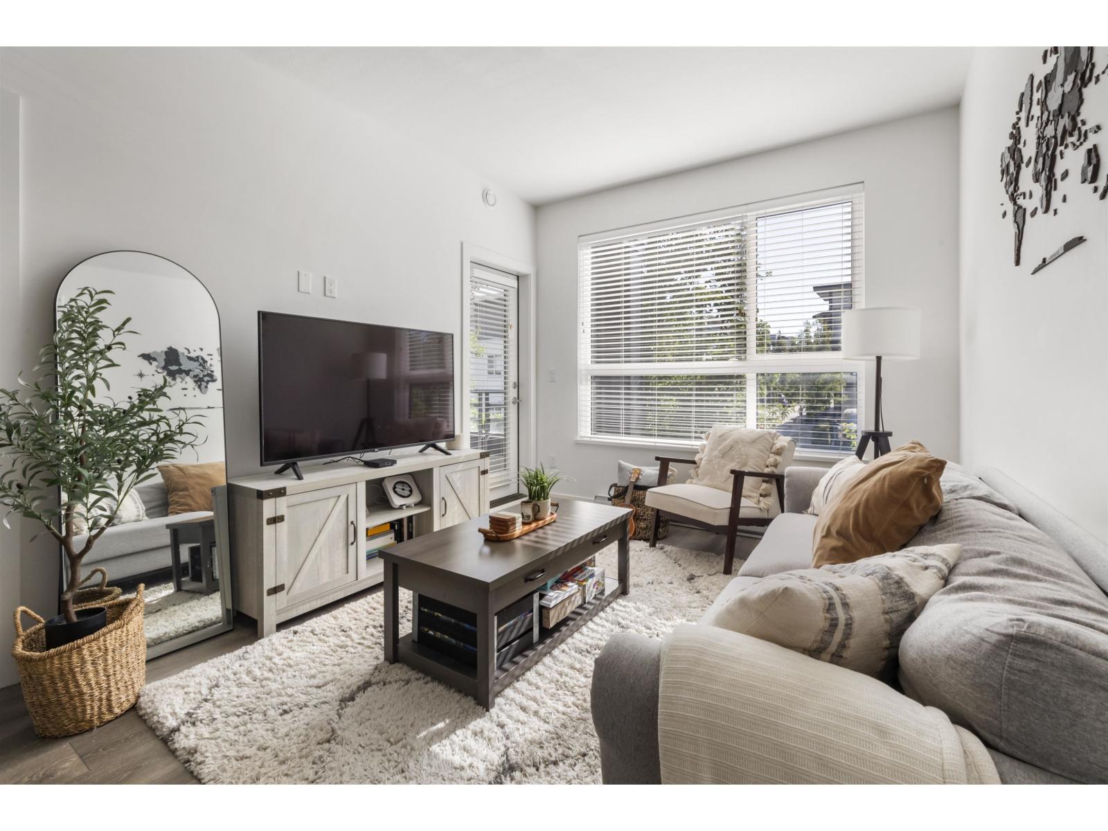 Property image for 210 20829 77A AVENUE|Langley, British Columbia V2Y0W7