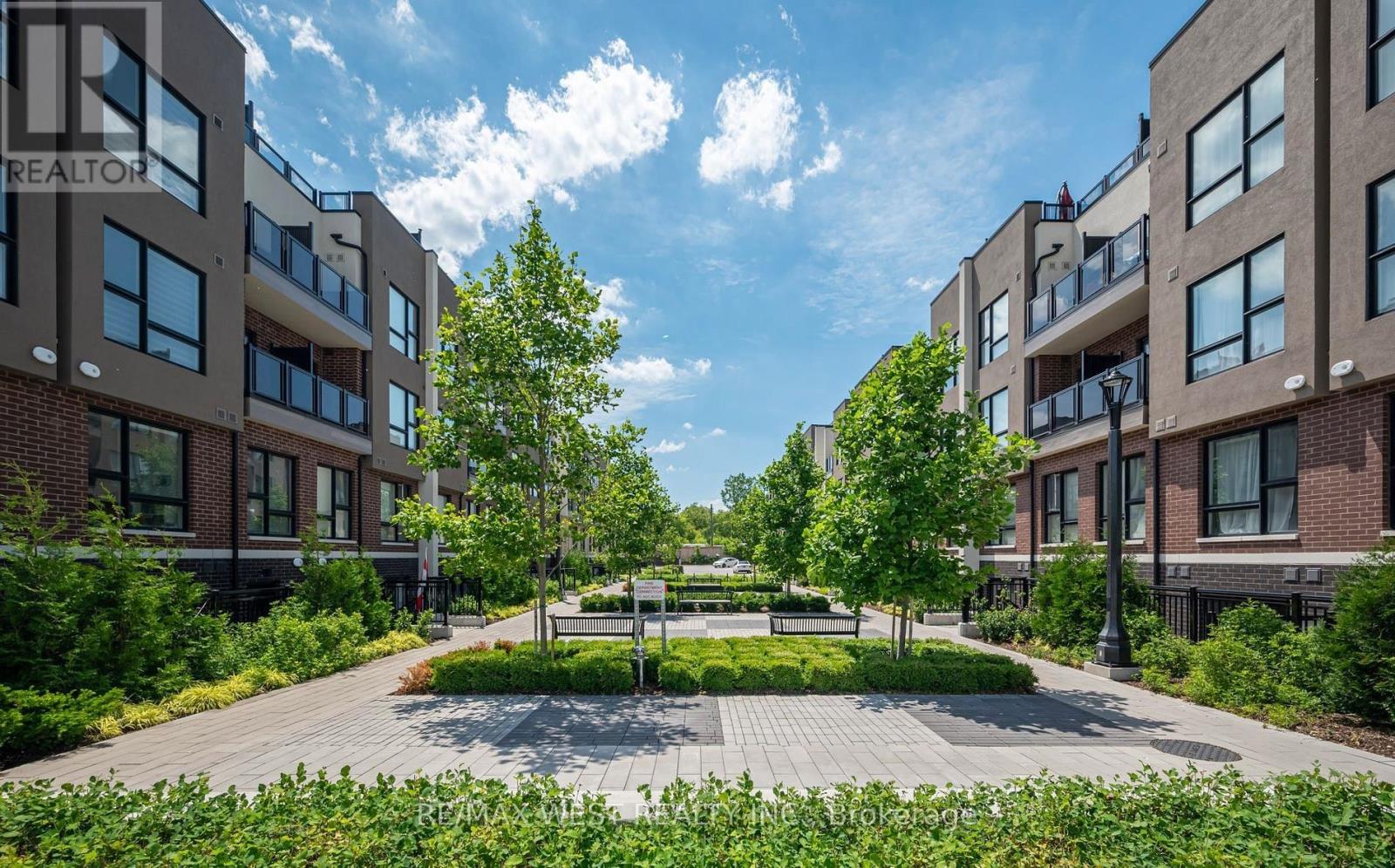 Primary image of 118 - 510 KINGBIRD GROVE|Toronto (Rouge), Ontario M1B0E4