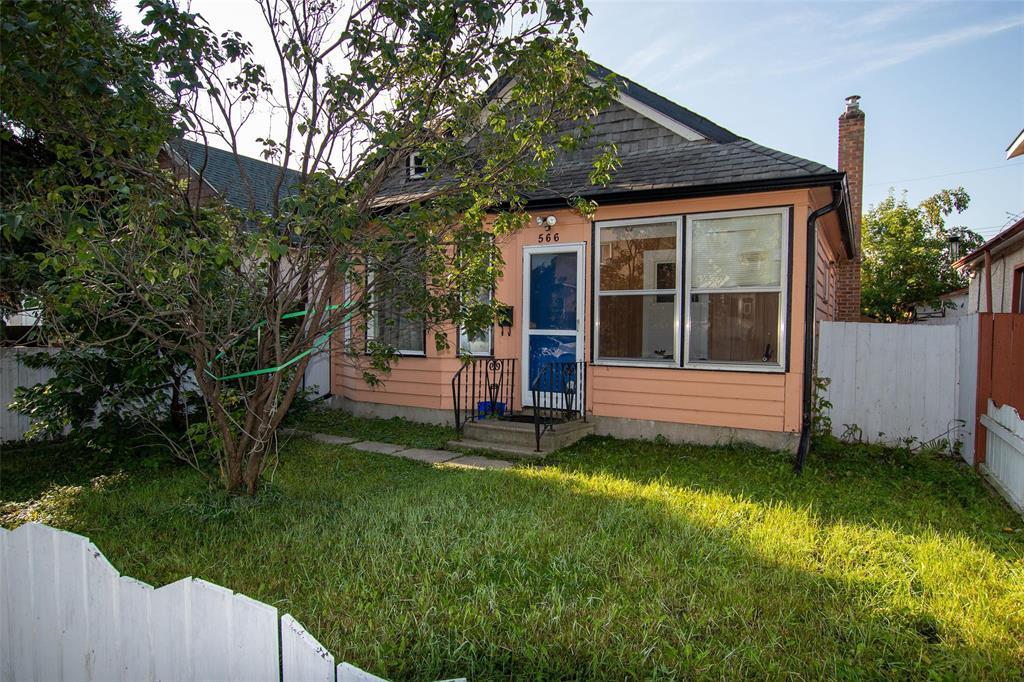 Property image for 566 Windsor Avenue|Winnipeg, Manitoba R2L1B3
