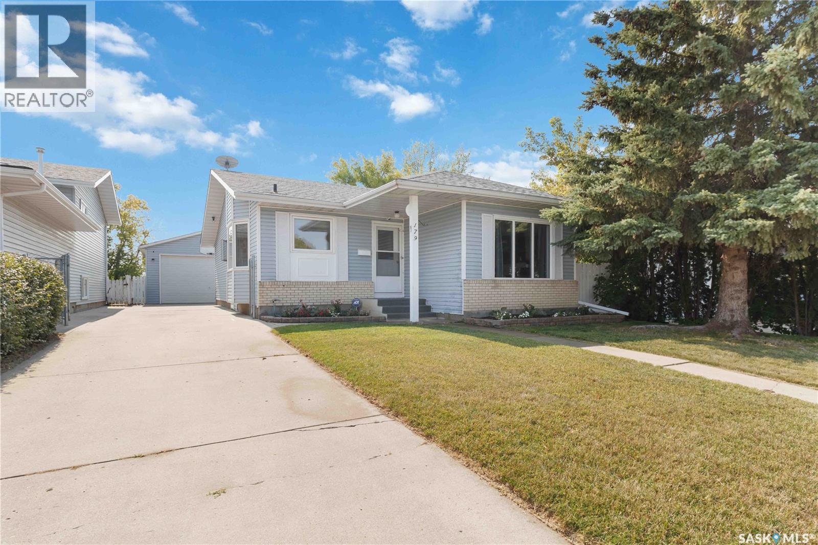 Property image for 179 Sherry CRESCENT|Saskatoon, Saskatchewan S7M5R4