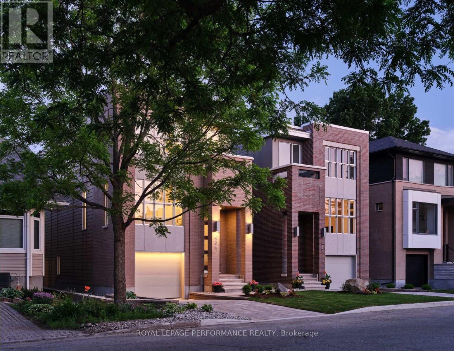 424 AVONDALE AVENUE|Ottawa, Ontario K2A0S3