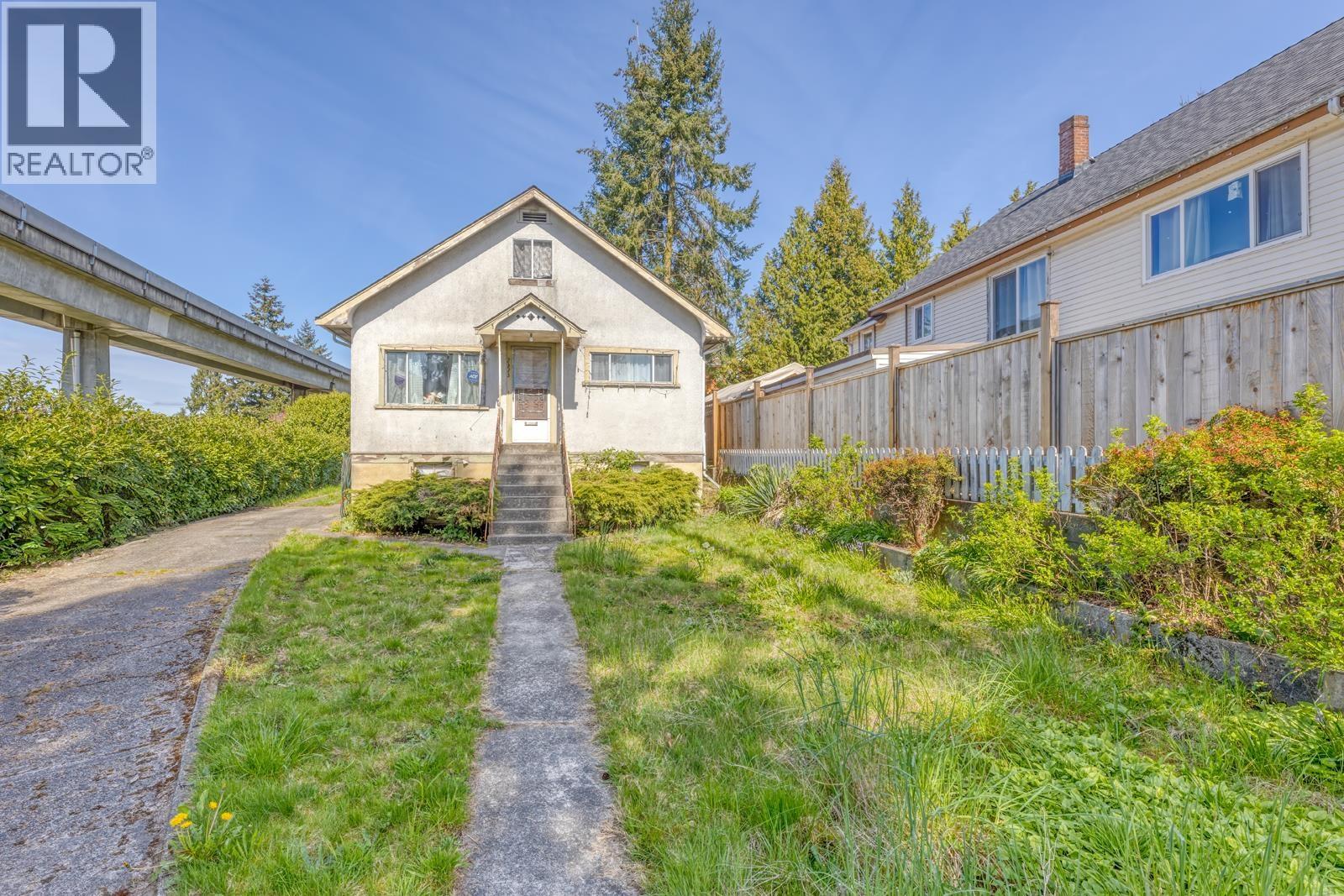 Property image for 2323 DUBLIN STREET|New Westminster, British Columbia V3M3B3