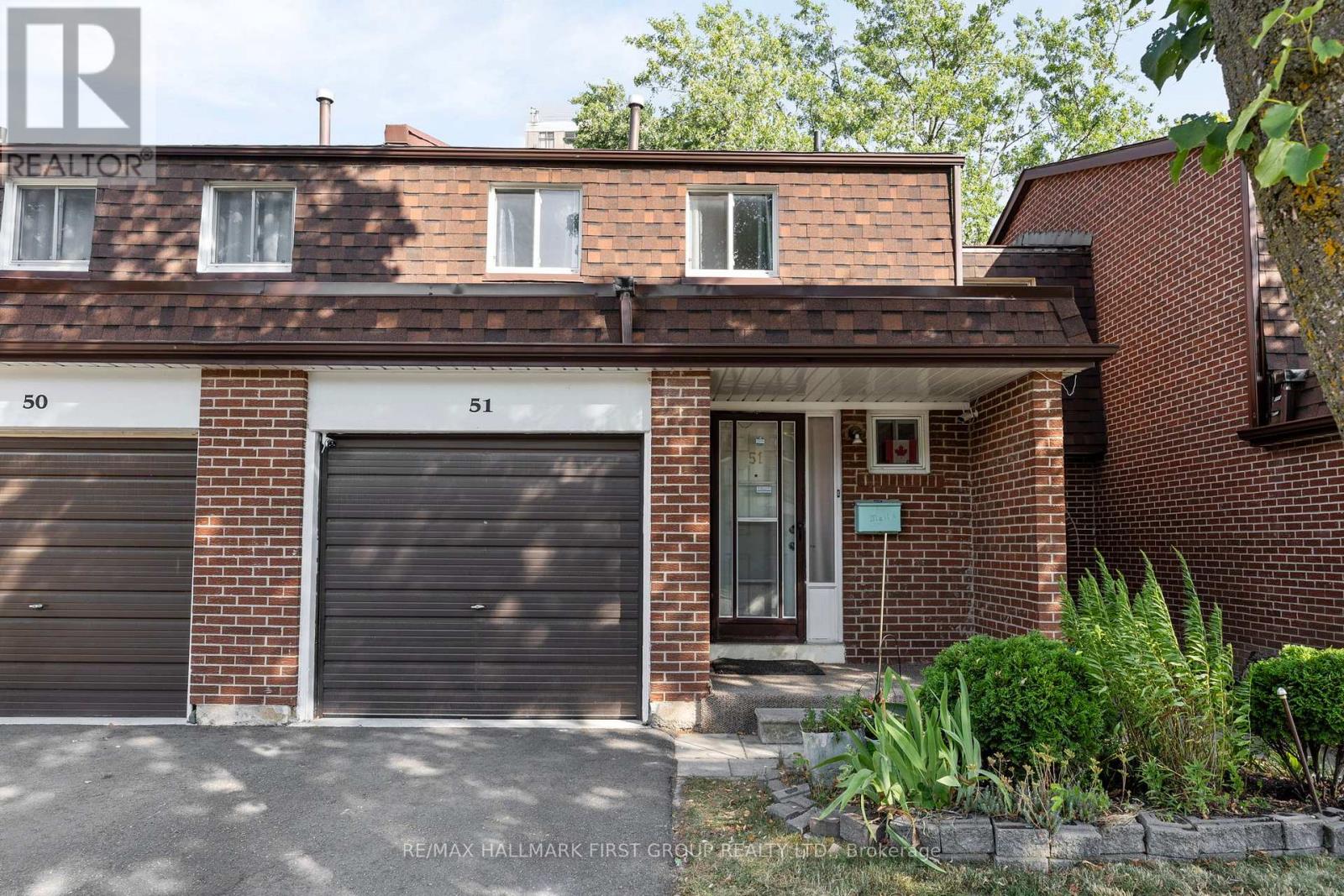 Property image for 51 - 3025 CEDARGLEN GATE|Mississauga (Erindale), Ontario L5C2V7