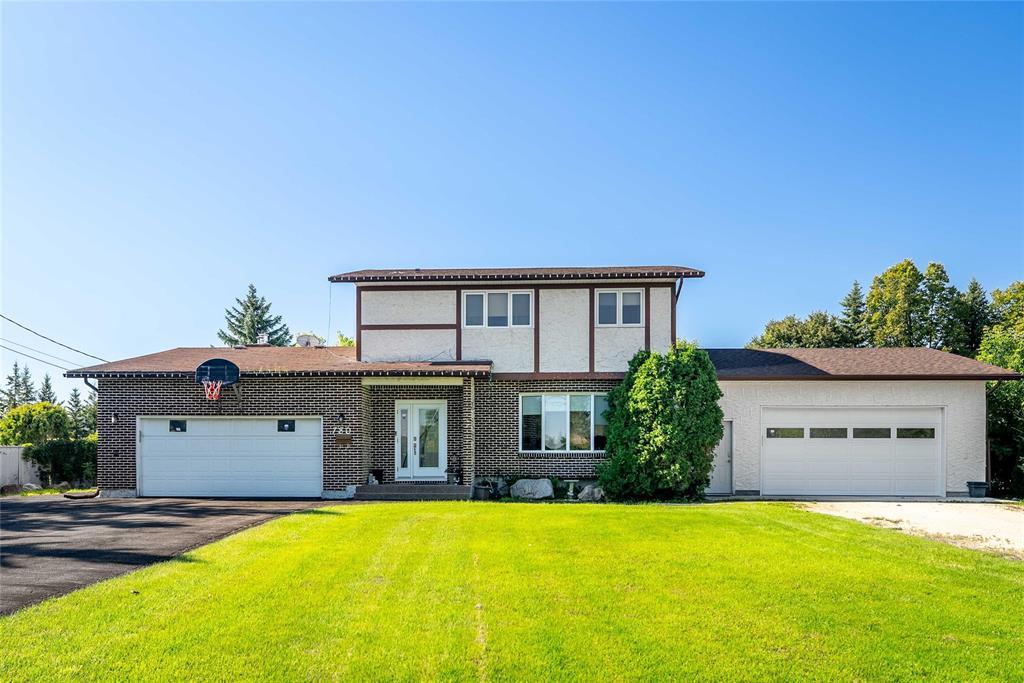 Property image for 780 WALLACE Avenue|East St Paul, Manitoba R2E0B2