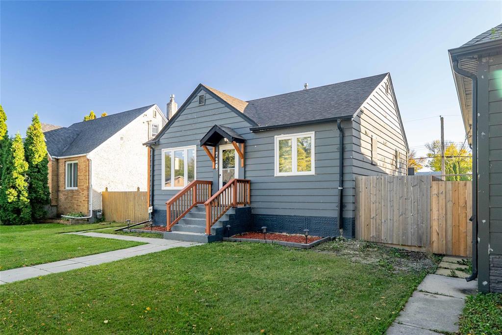 720 Bannerman Avenue|Winnipeg, Manitoba R2X1J8