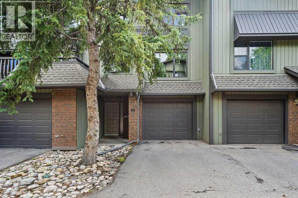 45, 10030 Oakmoor Way SW|Calgary, Alberta T2V4S8