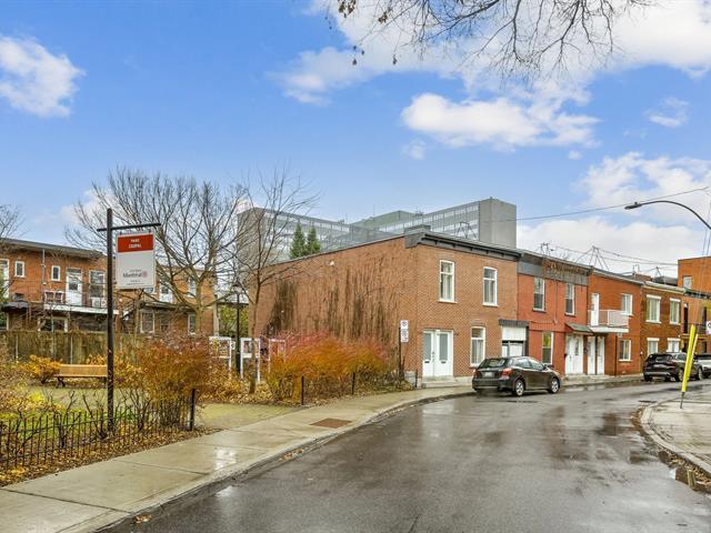 2332-2334 Rue Coupal|Montréal (Ville-Marie), Quebec H2K1Y2