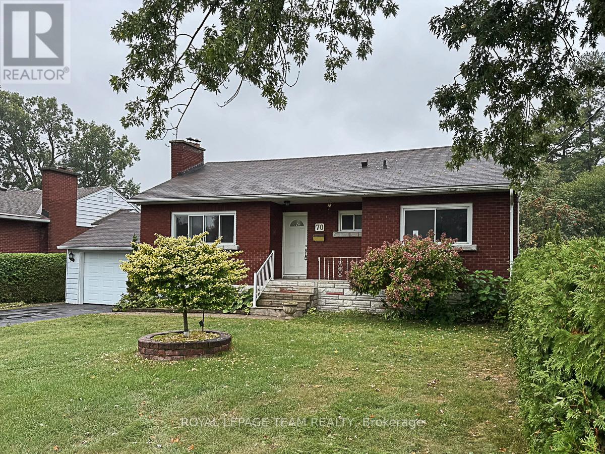 70 CROWNHILL STREET|Ottawa, Ontario K1J7K8