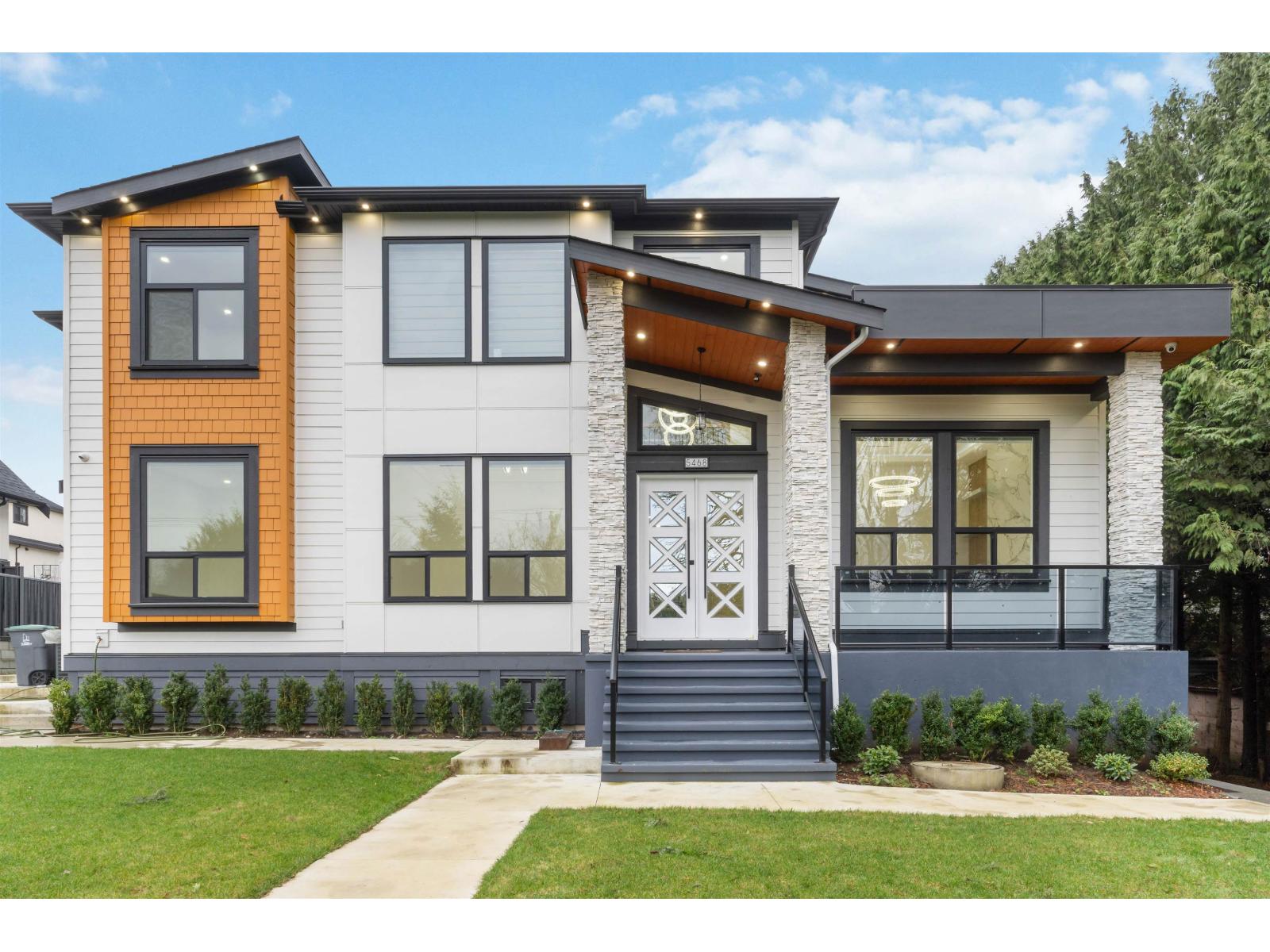 5468 184 STREET|Surrey, British Columbia V3S1E1