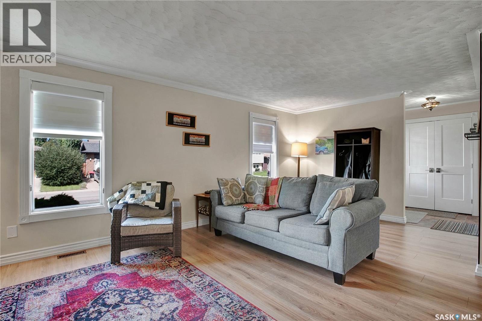 Property image for 128 Delaronde ROAD|Saskatoon, Saskatchewan S7J3Y3