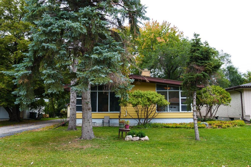 107 Olive Street|Winnipeg, Manitoba R3J2X2