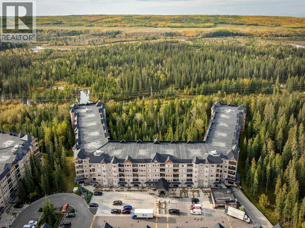 109, 10 Discovery Ridge Close SW|Calgary, Alberta T3H5X3