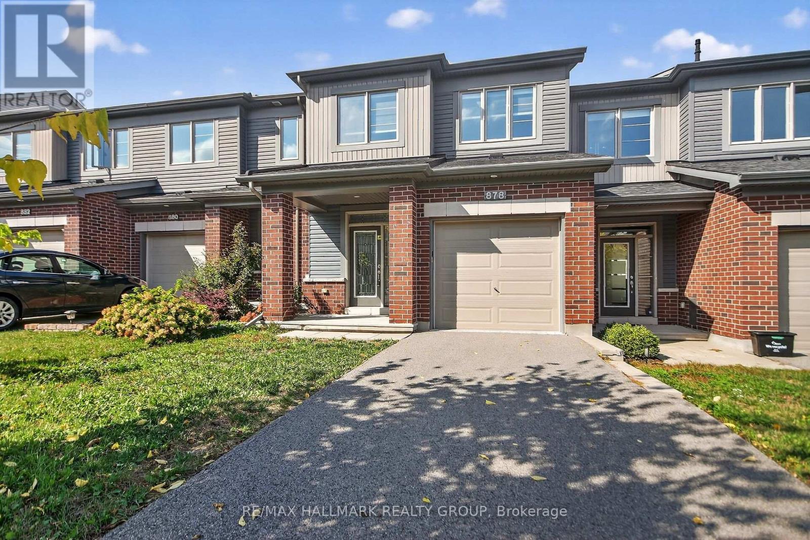 Property image for 878 KILBIRNIE DRIVE|Ottawa, Ontario K2J6G5