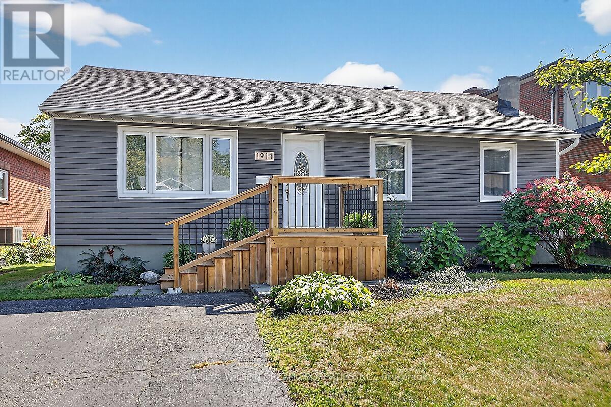 Property image for 1914 ROSEBELLA AVENUE|Ottawa, Ontario K1T1G7