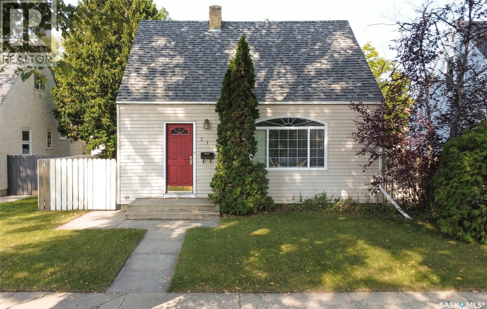 Property image for 217 Willow STREET E|Saskatoon, Saskatchewan S7J0C3