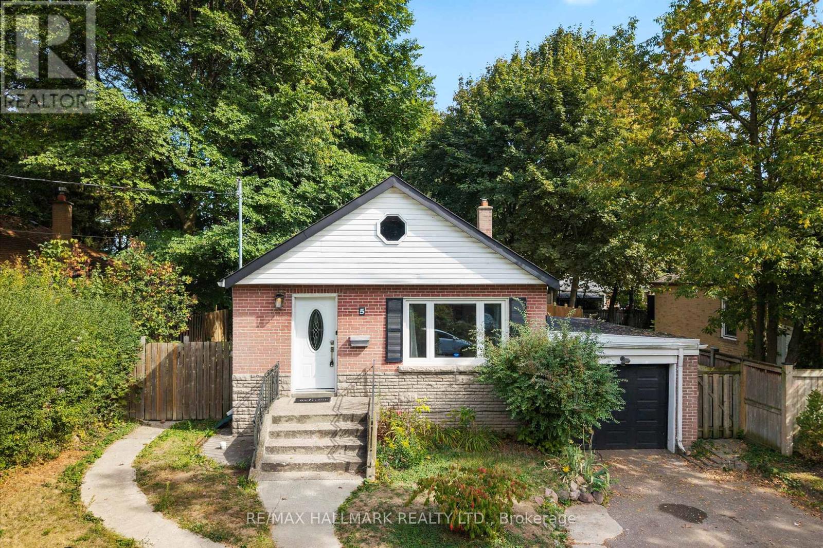 Property image for 5 EAST HAVEN DRIVE|Toronto (Birchcliffe-Cliffside), Ontario M1N1L8