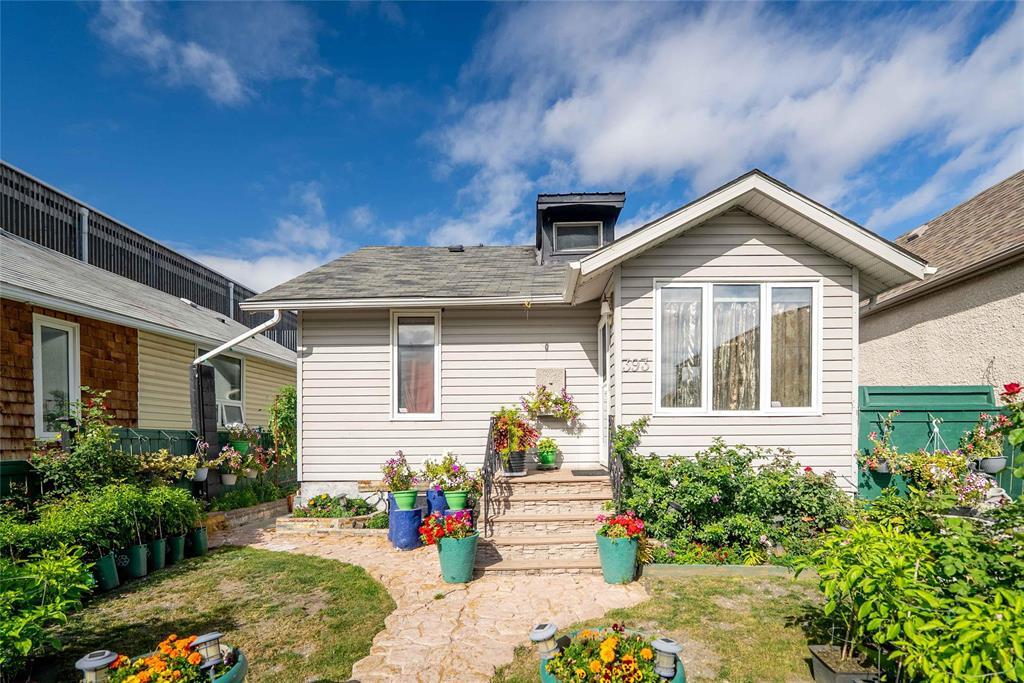 Property image for 393 Talbot Avenue|Winnipeg, Manitoba R2L0R2