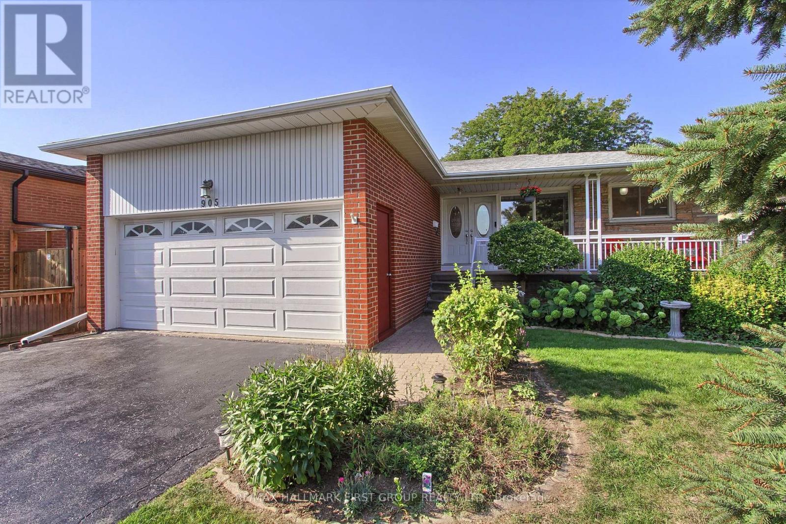 Primary image of 905 LEXICON DRIVE|Mississauga (Applewood), Ontario L4Y2P9