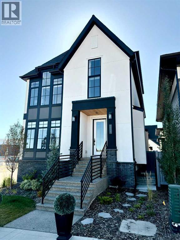 211 Calais Drive SW|Calgary, Alberta T3E8H4