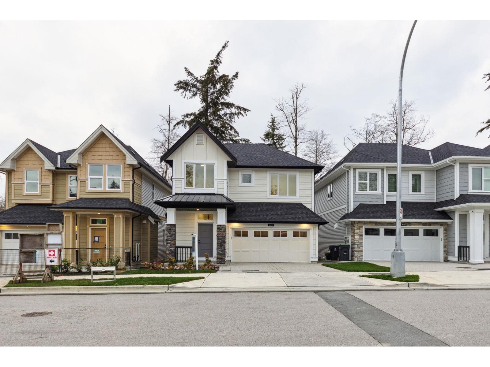 20337 76B AVENUE|Langley, British Columbia V2Y3S9