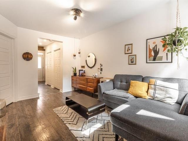 4306-4310 Rue Rivard|Montréal (Le Plateau-Mont-Royal), Quebec H2J2M8