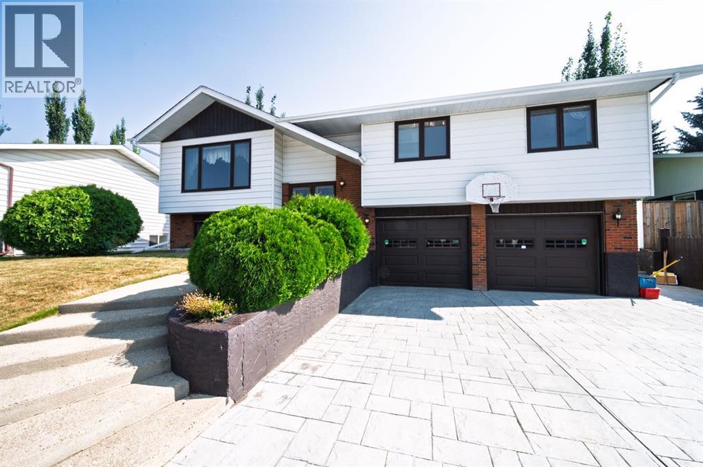 Property image for 23 Berry Avenue|Red Deer, Alberta T4R1K7