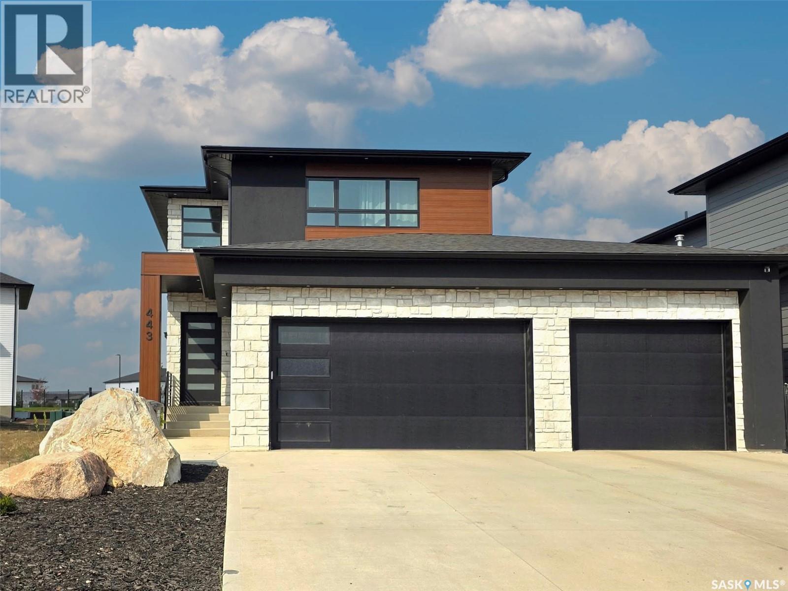 Property image for 443 Woolf BEND|Saskatoon, Saskatchewan S7W1E4