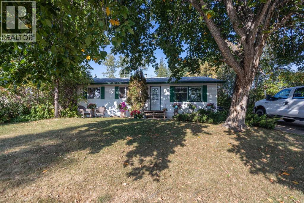 Property image for 54 Birch Road|Fort McMurray, Alberta T9H1J7