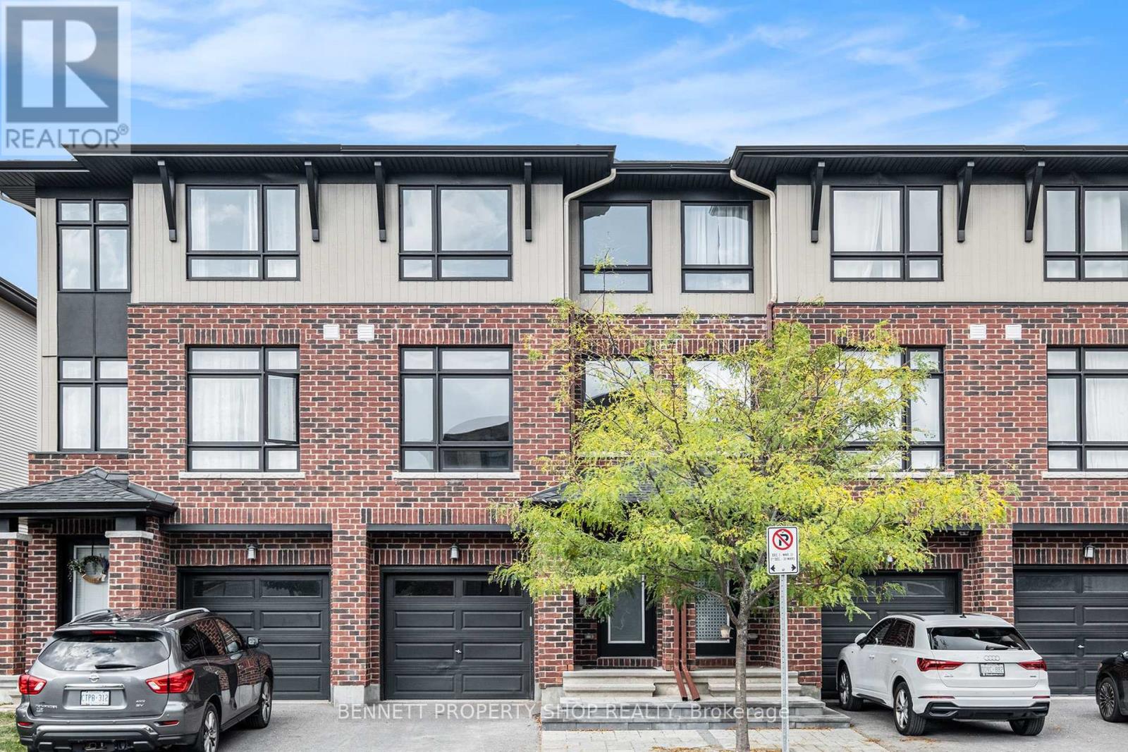 84 GOOSEBERRY PLACE|Ottawa, Ontario K2J5Z6
