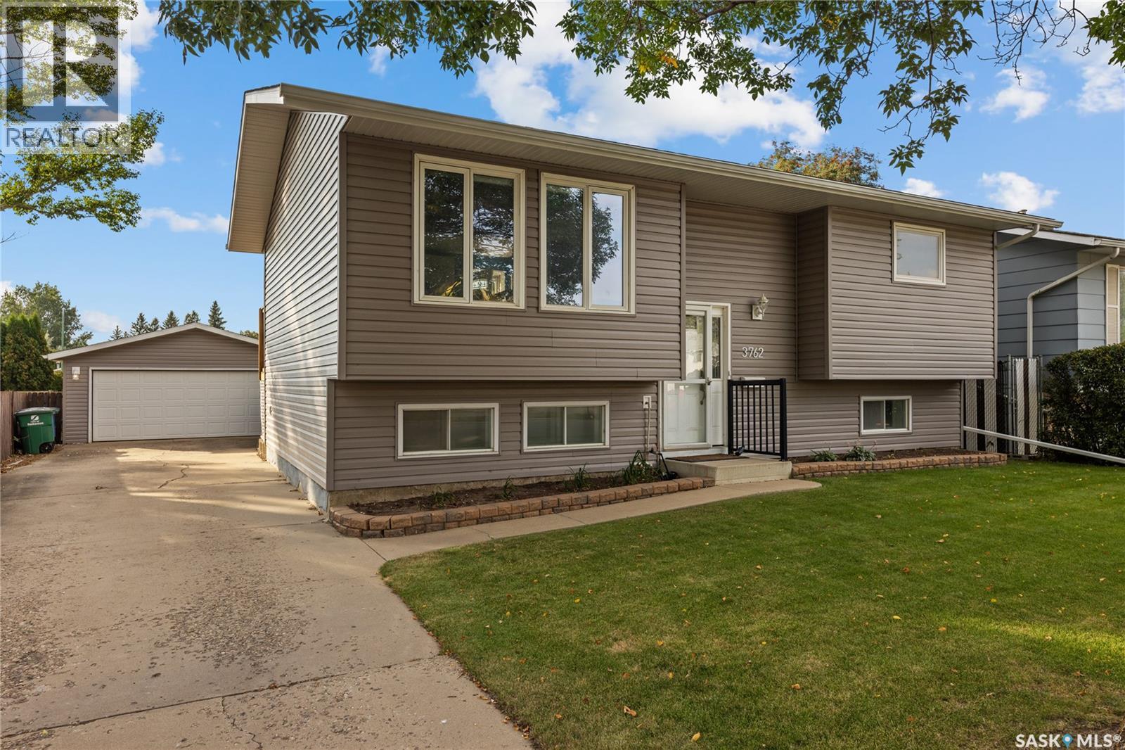 Property image for 3762 Fairlight DRIVE|Saskatoon, Saskatchewan S7M4T5