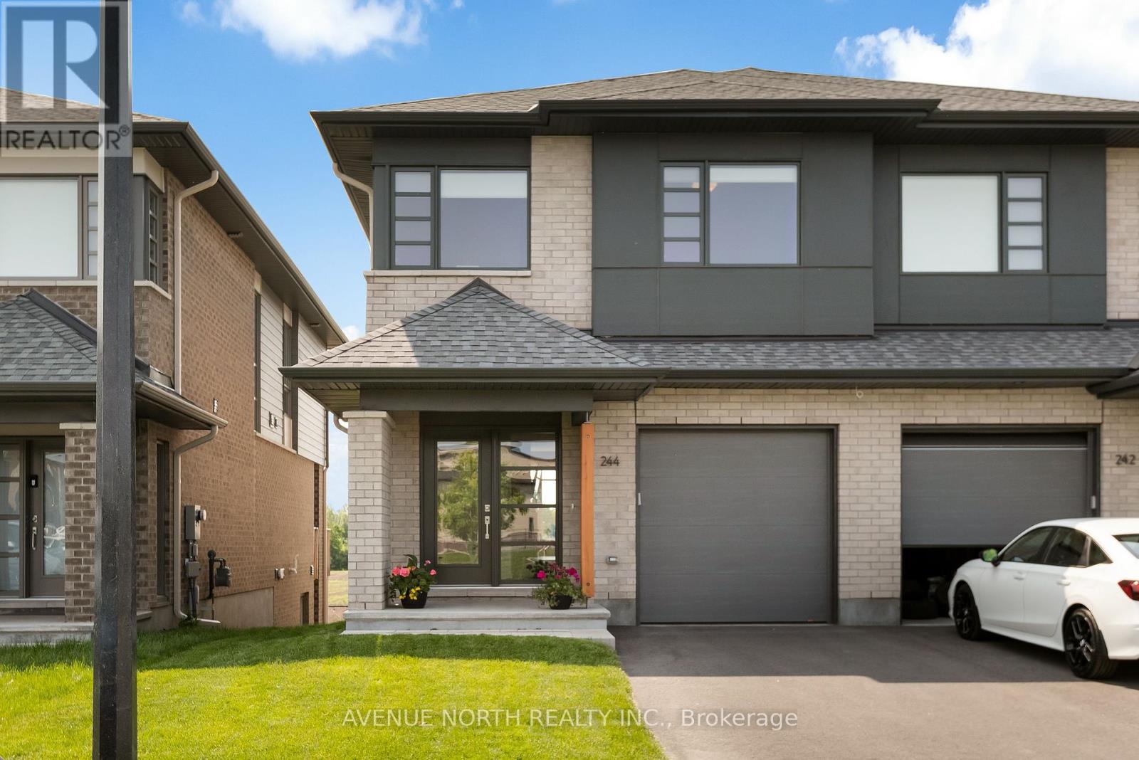 244 SHUTTLEWORTH DRIVE|Ottawa, Ontario K1T0T4