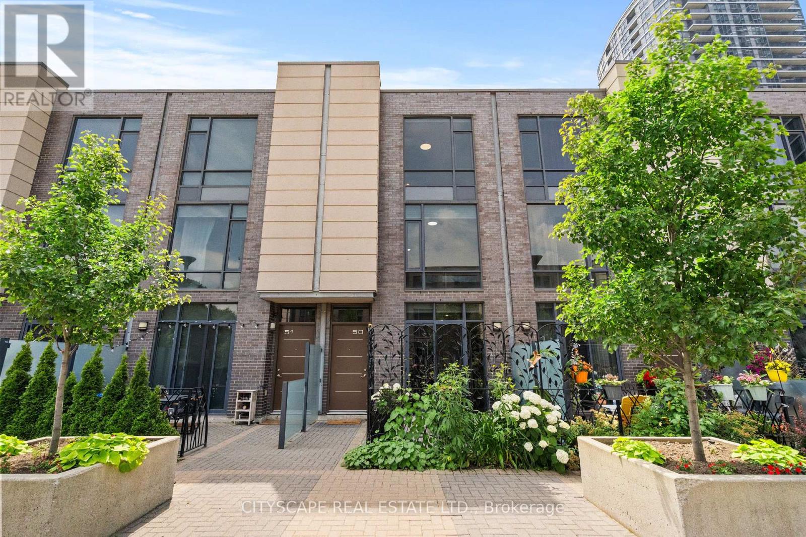 Primary image of 50 - 23 VALHALLA INN ROAD|Toronto (Islington-City Centre West), Ontario M9B1S9
