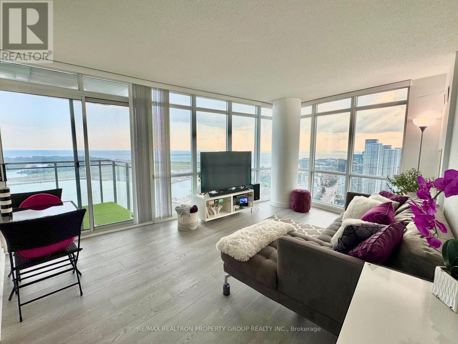 Property image for 4515 - 11 BRUNEL COURT|Toronto (Waterfront Communities), Ontario M5V3Y3
