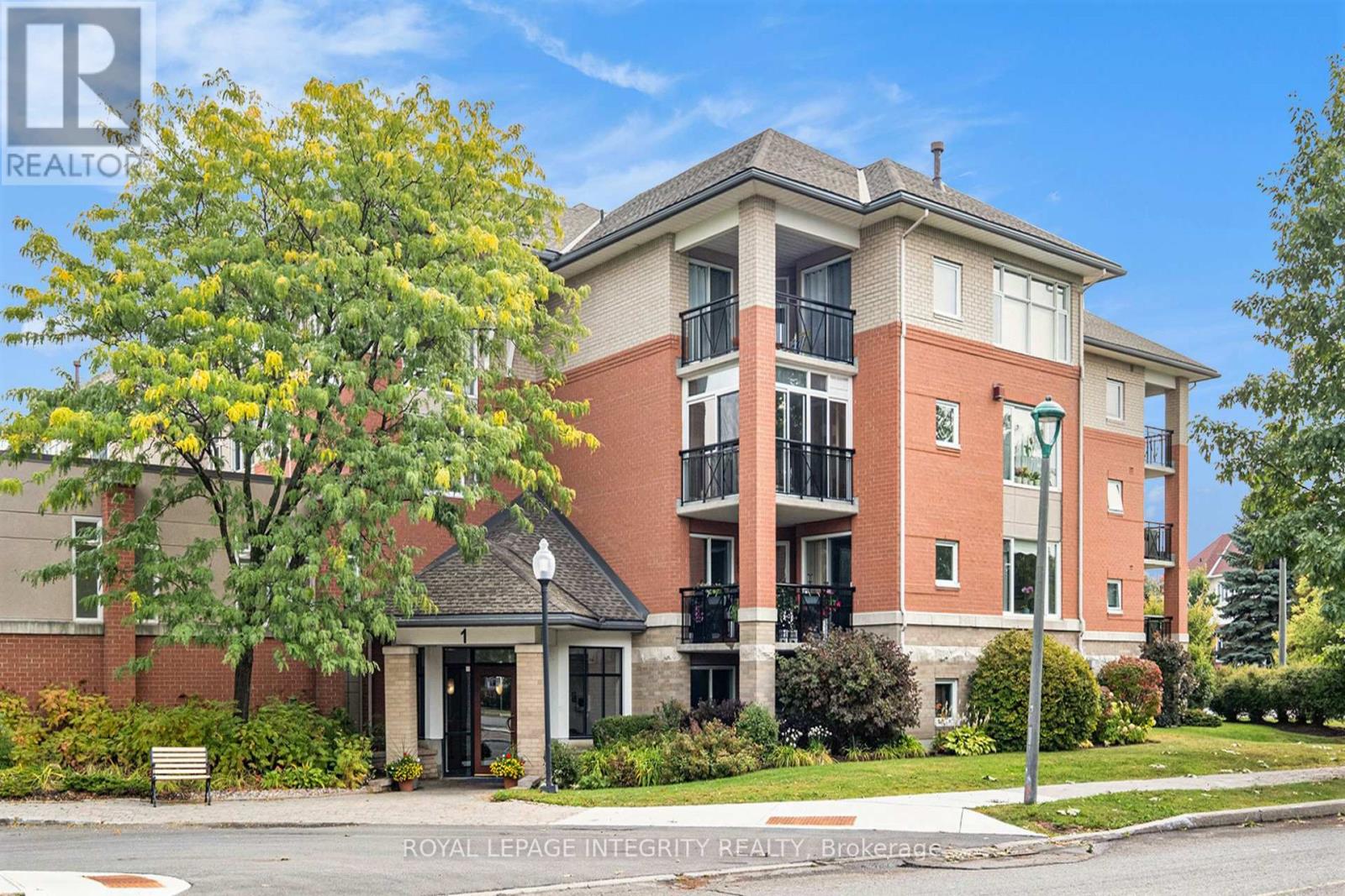 Property image for 303 - 1 MERIDIAN PLACE|Ottawa, Ontario K2G6N1