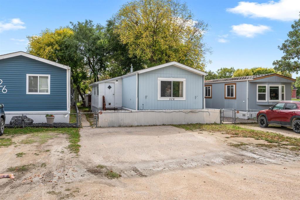Property image for 528 6th Avenue S|Stonewall, Manitoba R0C2Z0