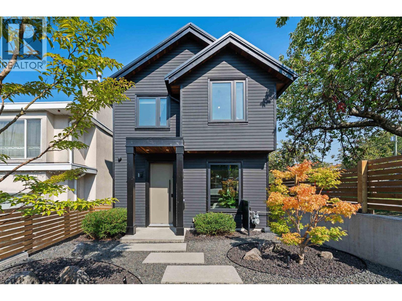 575 E 22ND AVENUE|Vancouver, British Columbia V5V1V2