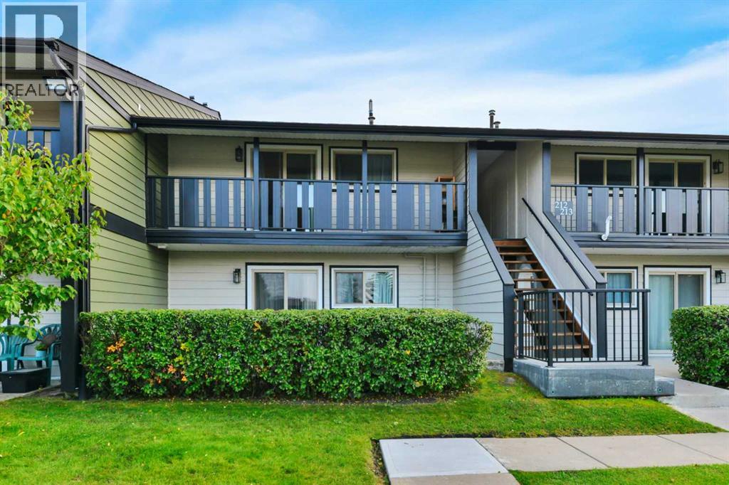Property image for 213, 54 Bell Street|Red Deer, Alberta T4R1M8