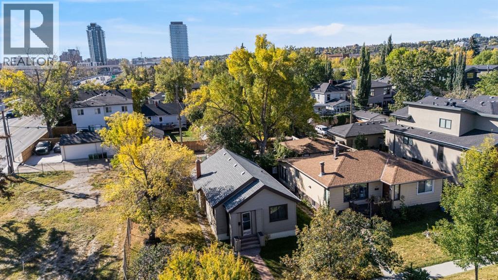 1609 Bowness Road NW|Calgary, Alberta T2N3K1