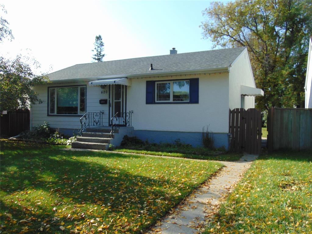 Property image for 420 Helmsdale Avenue|Winnipeg, Manitoba R2K0W4
