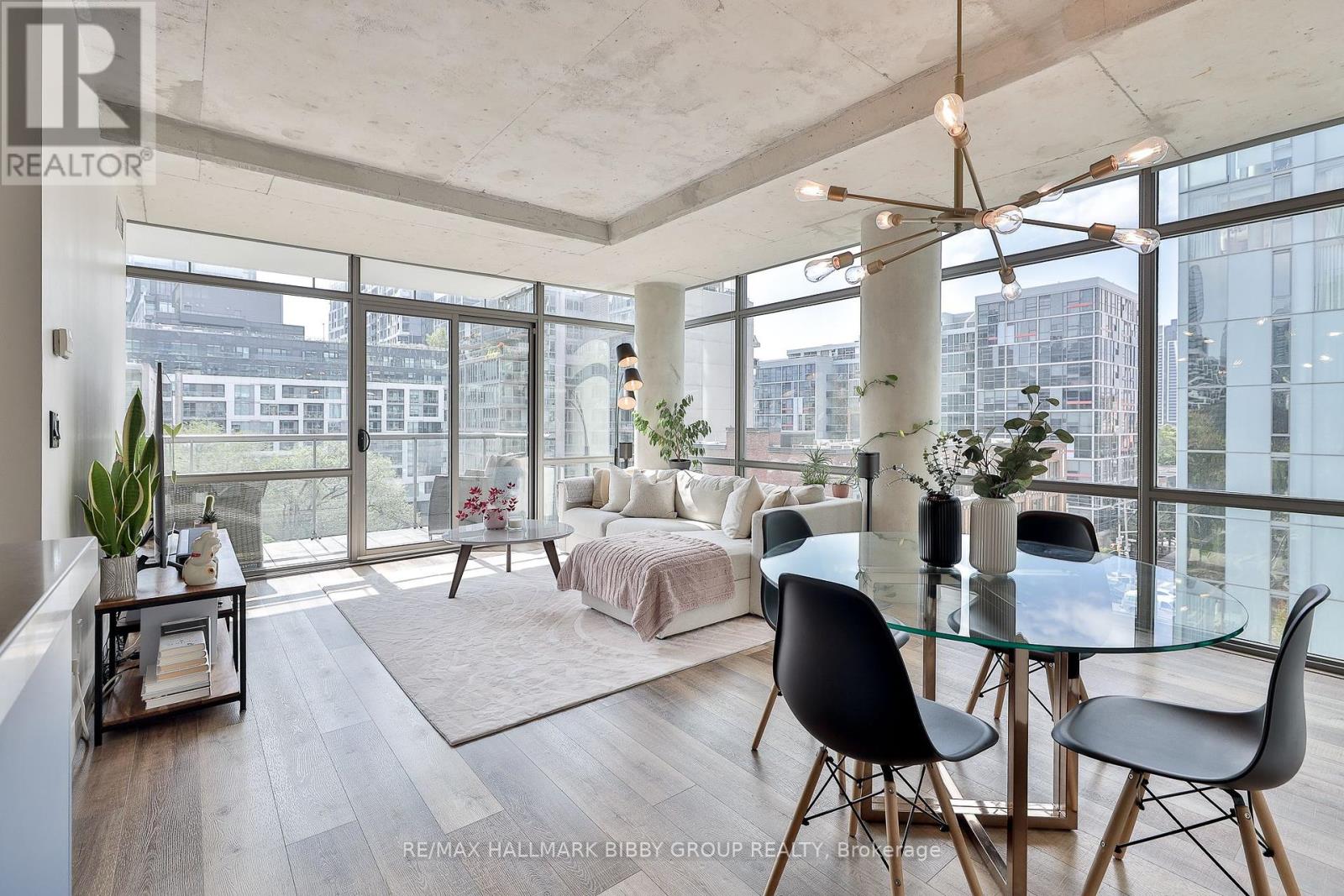 Property image for 731 - 55 STEWART STREET|Toronto (Waterfront Communities), Ontario M5V2V1