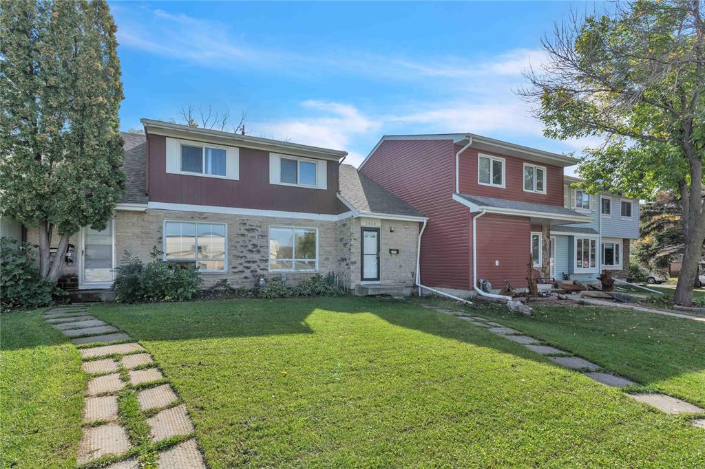 1156 Markham Road|Winnipeg, Manitoba R3T4C9