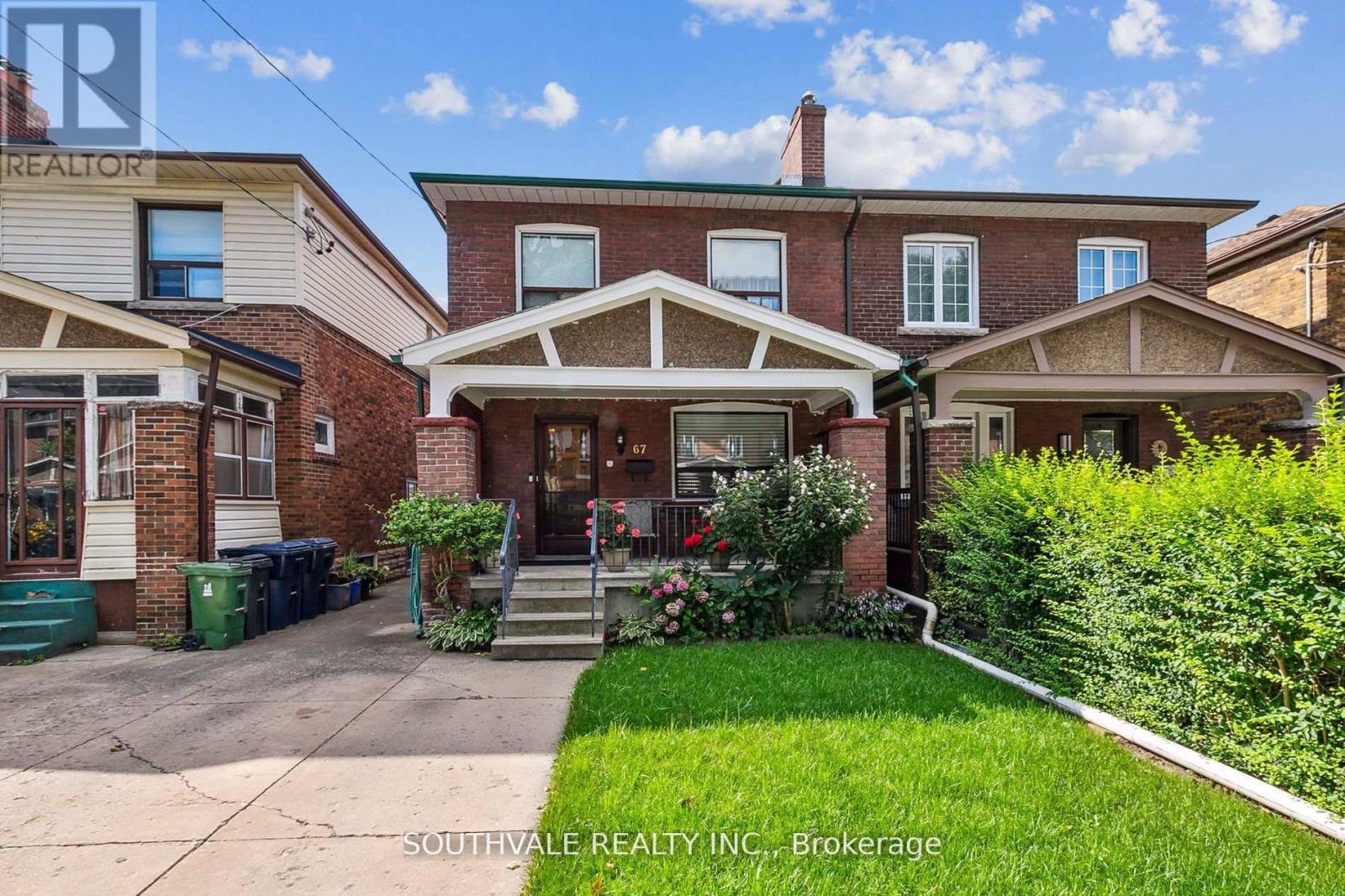 Property image for 67 KINGS PARK BOULEVARD|Toronto (Danforth Village-East York), Ontario M4J2B9