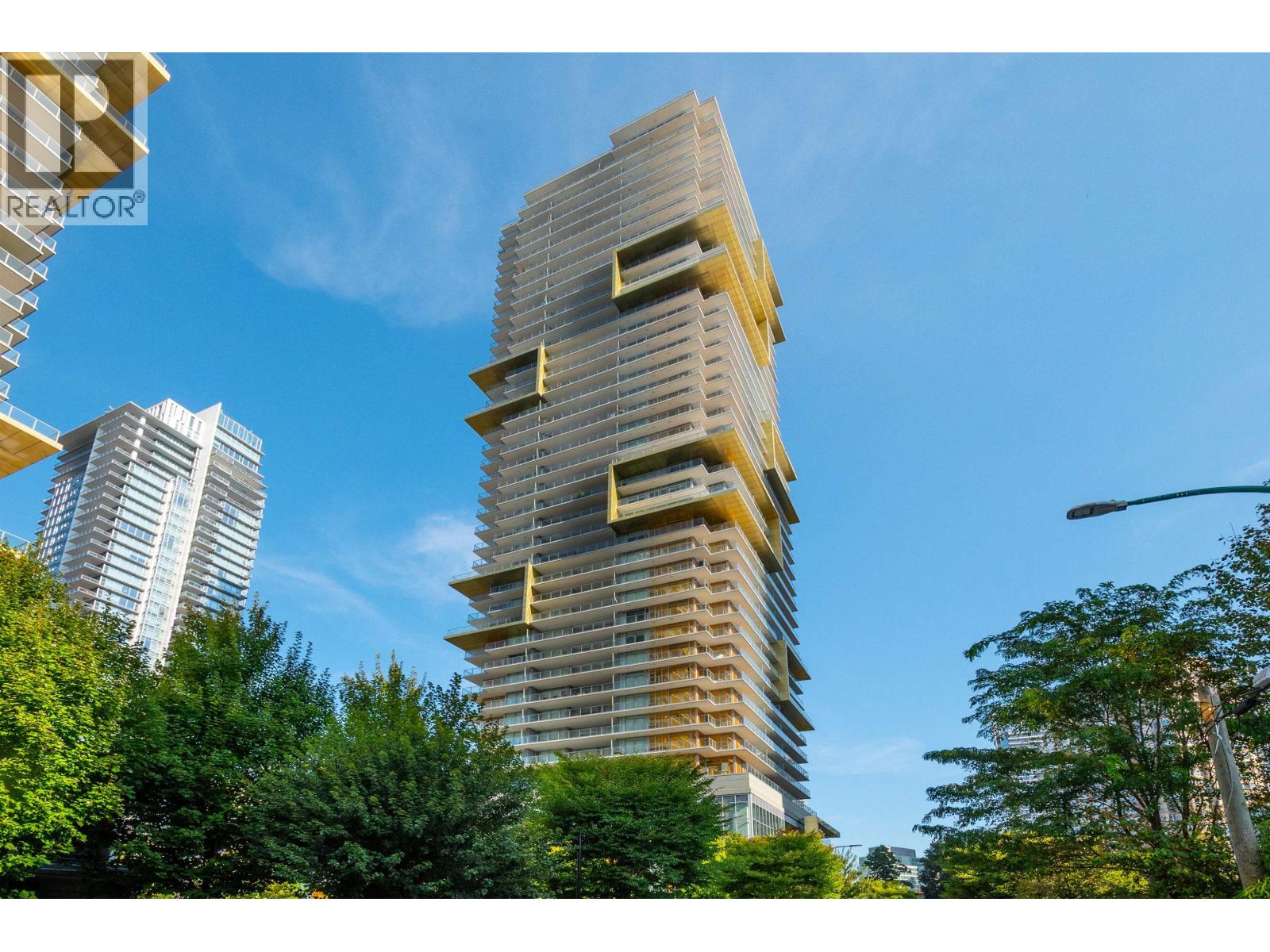 2008 6383 MCKAY AVENUE|Burnaby, British Columbia V5H0H8