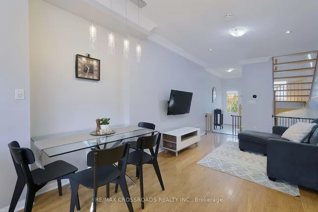 Additional image 9 of 3890 Bloor St Unit 6