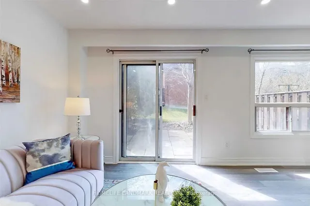 Additional image 3 of 314 Sprucewood Crt