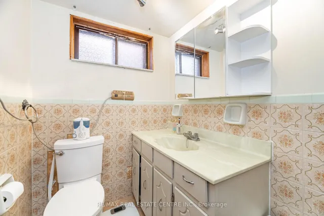 Additional image 46 of 2108 Islington Ave