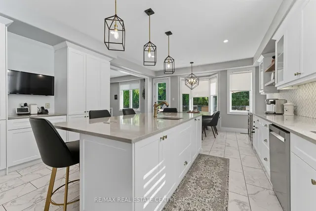 Additional image 20 of 58 Winding Wood Cres