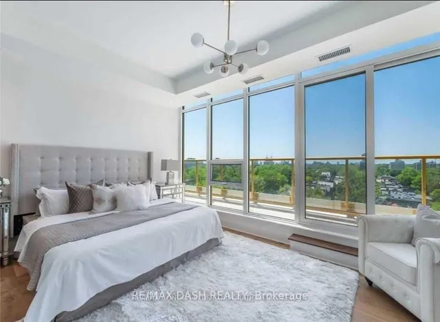 Additional image 30 of 151 Avenue Rd Unit 806